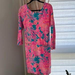 Lilly Pulitzer French cotton terry three-quarter sleeve dress size large.
